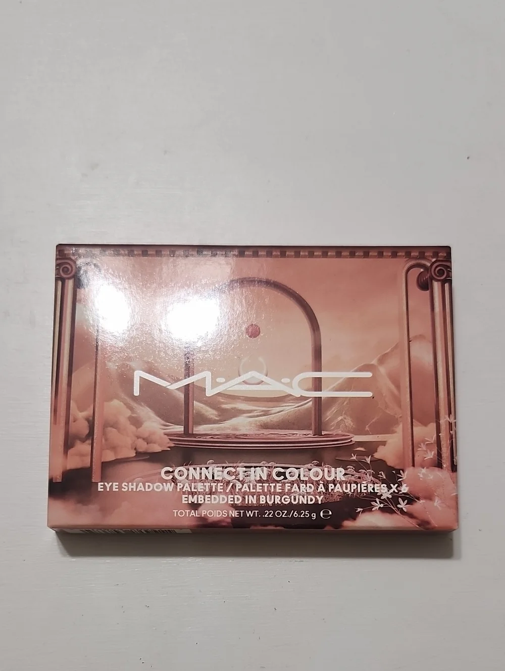 MAC Embedded In Burgundy Connect In Colour Eye Shadow Palette